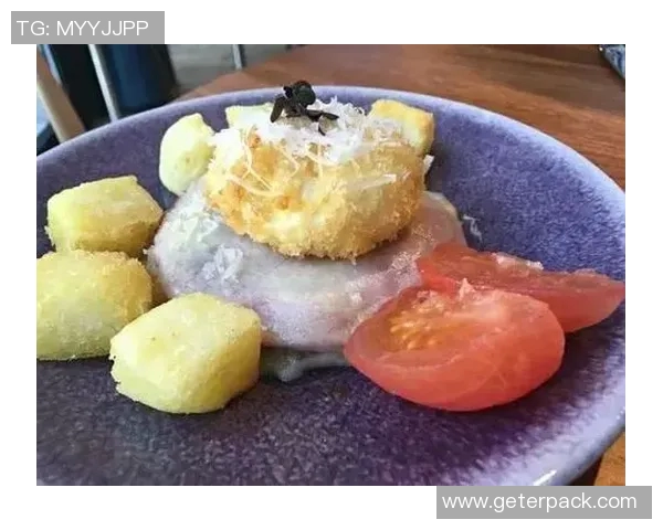 足球巨星饮食揭秘:他们的餐桌上究竟都有哪些秘密食物? 足球巨星饮食揭秘:他们的餐桌上究竟都有哪些秘密食物?