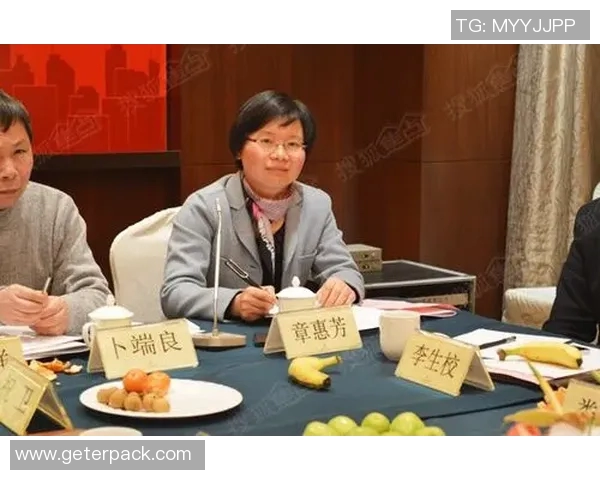 中国企业家转型足球明星 助力业余联赛与商业发展双赢之路 中国企业家转型足球明星 助力业余联赛与商业发展双赢之路